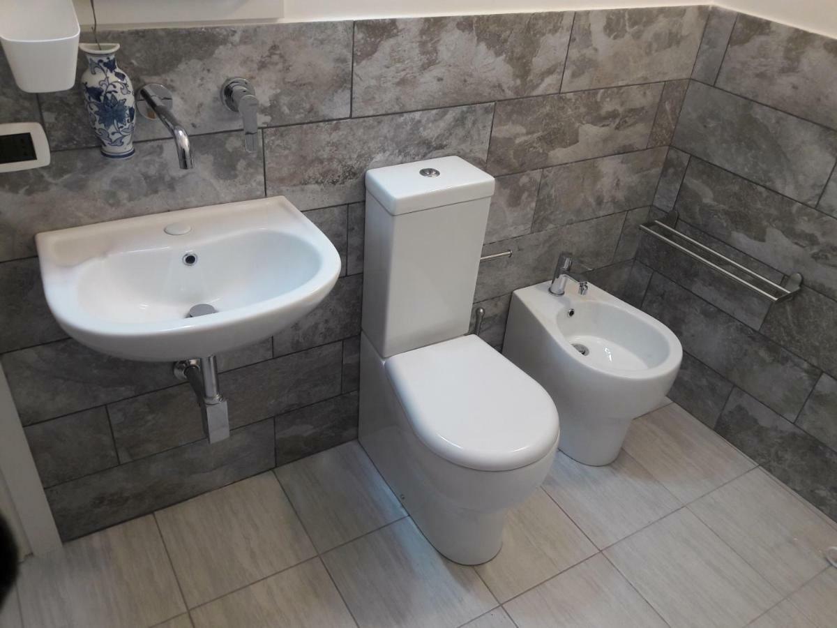Manzoni Suite Home Катанія Екстер'єр фото