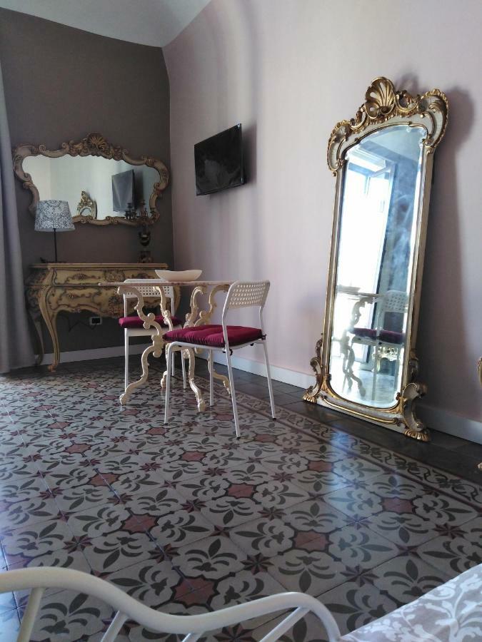 Manzoni Suite Home Катанія Екстер'єр фото